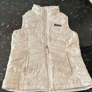 Patagonia White Quilted Down Vest, kids M, size 10